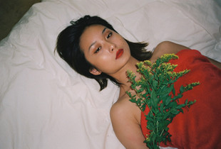 Zheng in her room