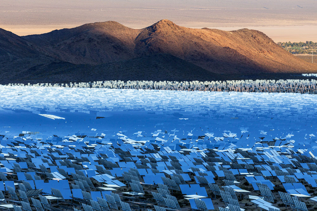Ivanpah Thermal Solar Plant, CA. Study #32                              (35,34.4769N 115,29.6591W)