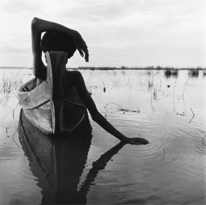 Content in the Shallows, Burma 2008 © Monica Denevan