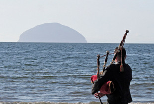 Piper at Ailsa craig