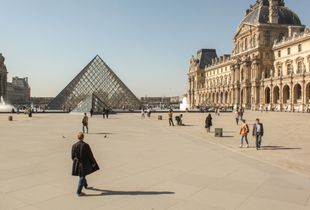 Place du Louvre