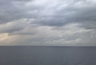 "Silence avant la tempête".
