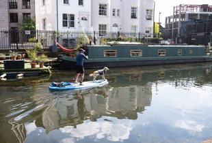 A stroll along the canal