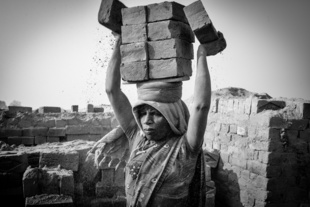 Brick Worker 01