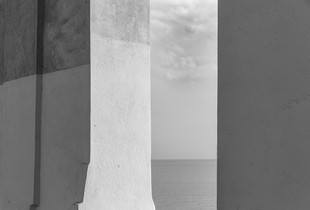 Minimalist impressions of an Italian village