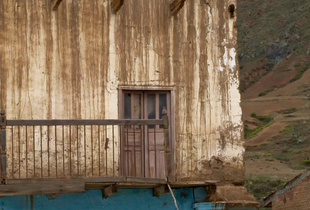 1-A Little Red-Otusco, Peru