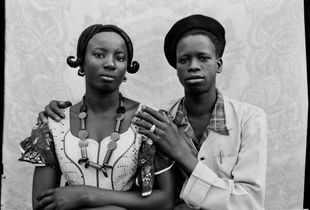Untitled, 1949/51 © ￼￼￼￼￼￼￼￼￼￼￼￼Seydou Keïta / SKPEAC / courtesy CAAC - The Pigozzi Collection, Geneva