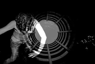 The afterlife, the child and the impossible to live - L'aldilà, il bambino e l'impossibile vivere -