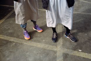 Thobes & Creps (Sneakers in the mosque)