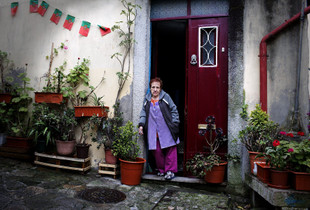 Portuguese women1