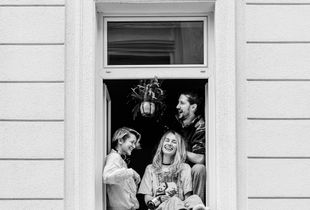 "Bleibt's Z'haus" - Covid-19 Vienna Homeproject ("Stay At Home") - Vanessa, Martina, Boyfriend, Ministry of Environment, Pharmacist, Software Engineer
