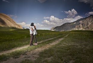 No1-Embrace series-Alireza Fani-2014.jpg