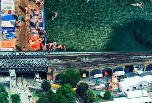 Distribution #2 sorrento_italy-london_uk