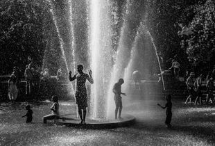 washington square park fountain