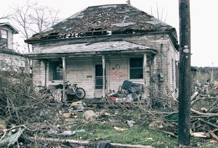 Mena (Arkansas) - Hit by Tornado