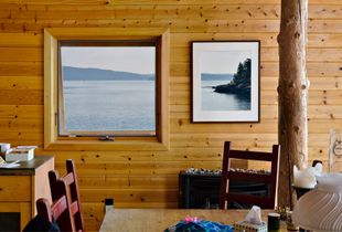 Breakfast, John's Island, WA                     © Karen Strom