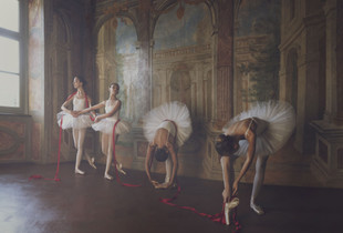 Little dancers