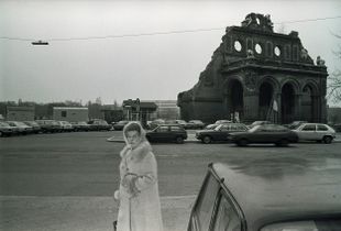 Woman with Ruin