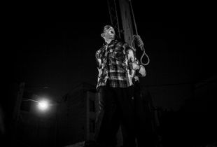 the last moment of life Sadegh (32)  He was accused to kidnapping and raping to four women _ Tehran 2012