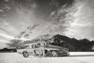 880
