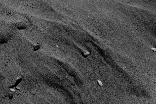 Iperione - La Luna più eccentrica di Saturno il pilastro dell'est che si muove al di sopra .