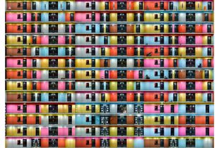 Composition with six colors