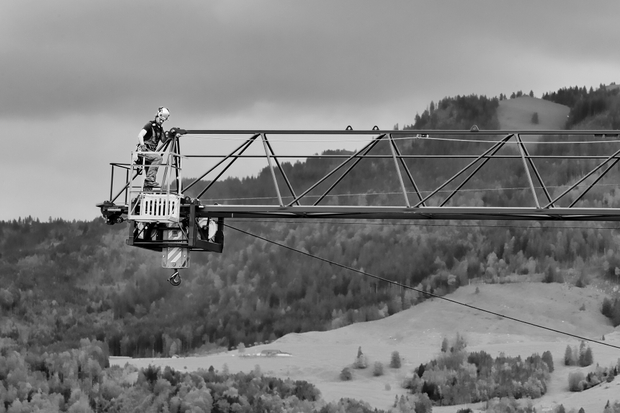 Crane constructer