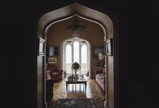 A Private Visit_1