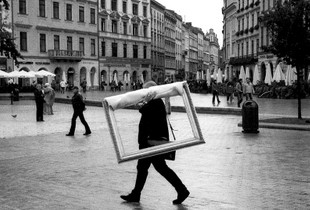 Man with a frame, Krakow