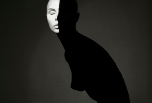 Light. Shadows. Perfect woman