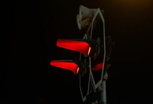 RED SIGNAL BRHV