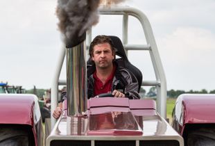 Tractor Pulling