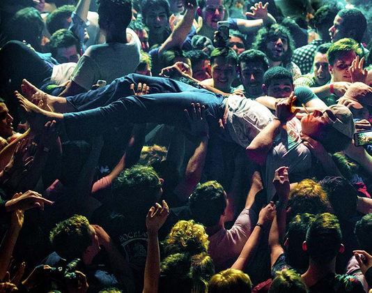 Mac DeMarco and his fans