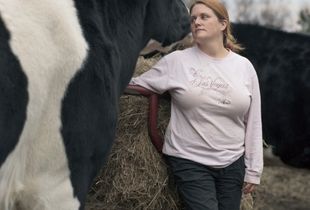Cheryl and Norman, A Former               Veal Steer                                                         © Selena Salfen