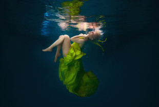 Underwater Boudoir