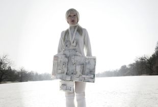 Elisa Aaltola |120 x 80 cm | 2014© Catrine Val