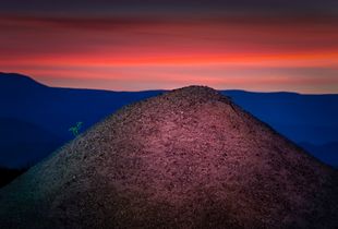 B4 - "Gravel Pit" Mounds and Such  ------------------------------------------------------------------------------------------------------------------------------------------------------------------------------------------------------------------------------------------------------------------------------------------------------------
