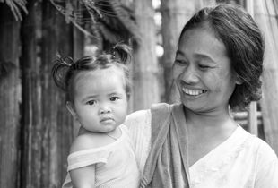Ey Oum & Nani