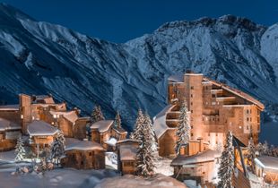 Full Moon on Avoriaz - The first Blue in my rainbow