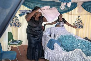 The last journey. Funerals in Ghana 1