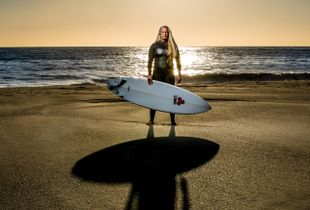 HEATHER, SURFER