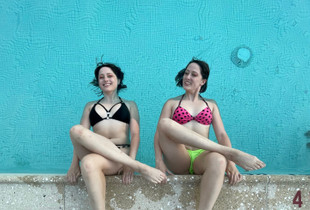 Pool Twins