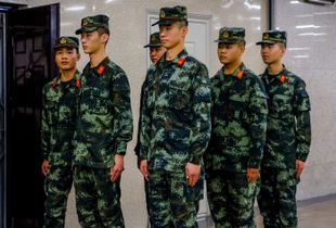soldiers