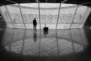 Alone in the City - Frankfurt