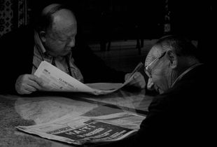 El Mundo "Noticias Blanco y Negro" - The World "News Black and White"