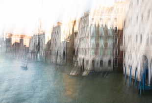 Impression of the Grand Canal.