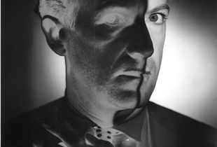 Cecil Beaton, 1946. Gelatin silver print. Vintage print. Private collection, Switzerland © The Estate of Erwin Blumenfeld