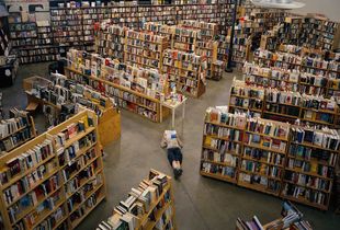 Reading on the Floor, Weller Book Works, Salt Lake City