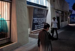 Illusiones, Los Angeles, California.