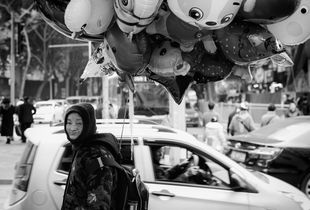 Balloons seller in Chongqing China
